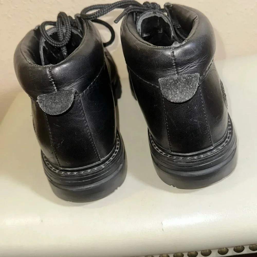 Timberland Chukka boots size 10M